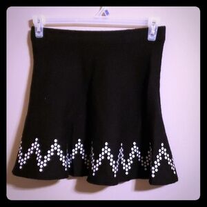 Candie's mini skirt black and white with flare